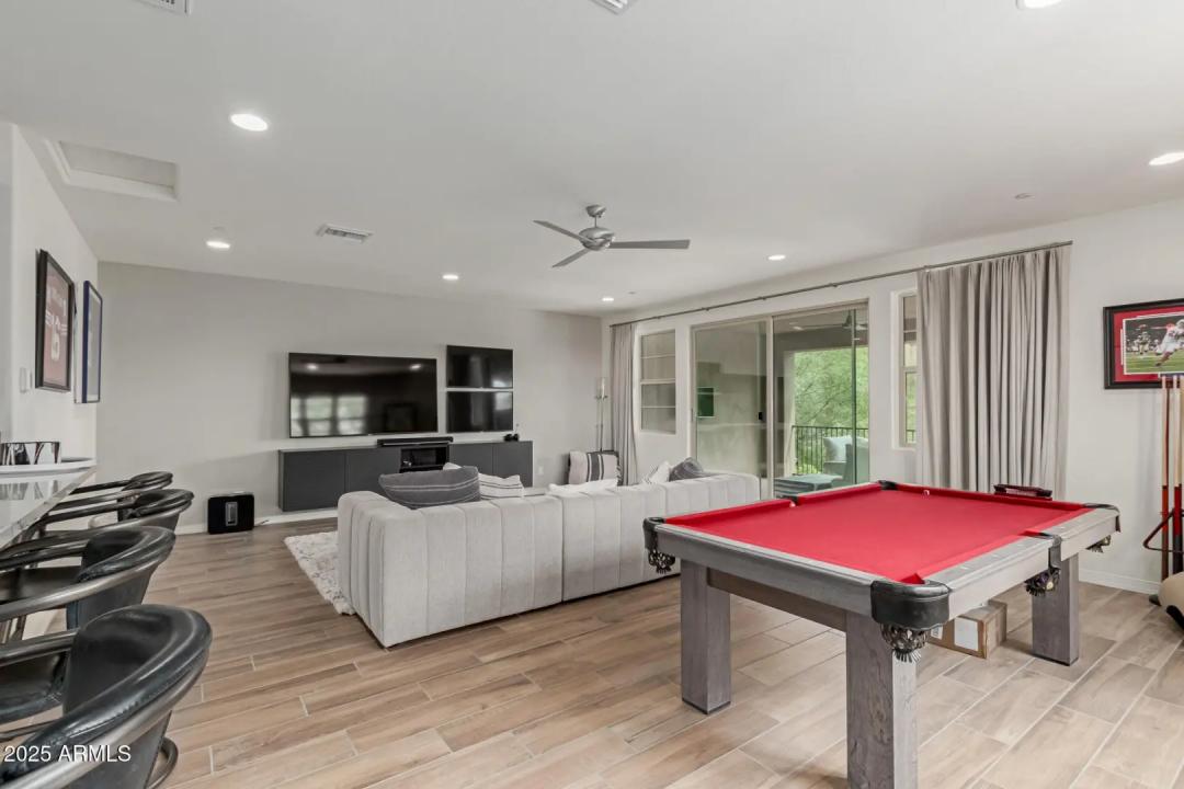 Real Estate Picture 32