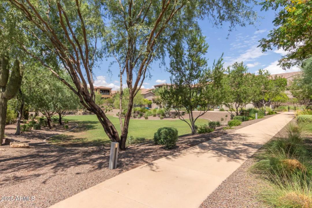 Real Estate Picture 52
