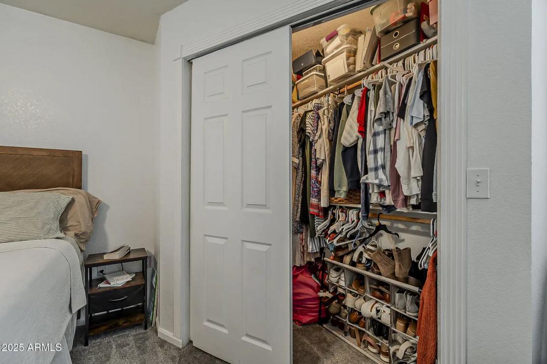 Real Estate Picture 24