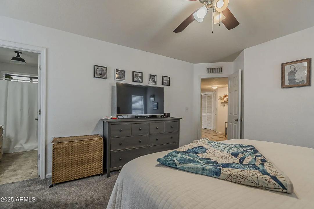 Real Estate Picture 25