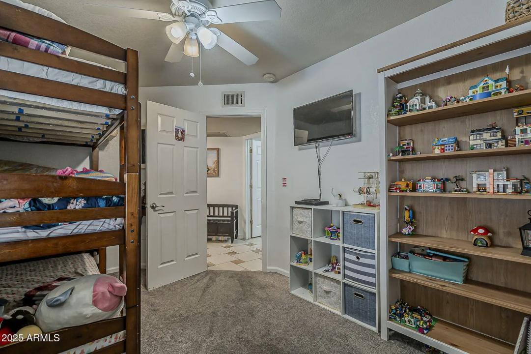 Real Estate Picture 35
