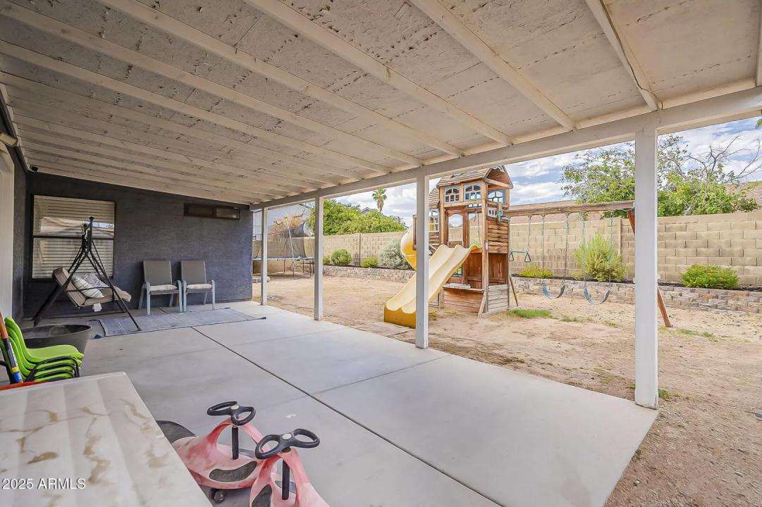 Real Estate Picture 38