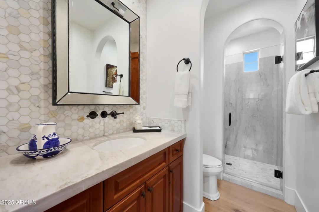 Real Estate Picture 45