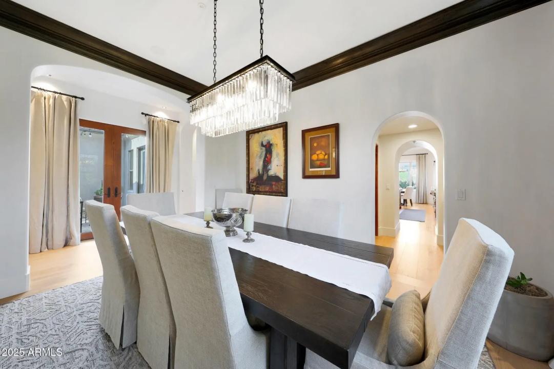 Real Estate Picture 15