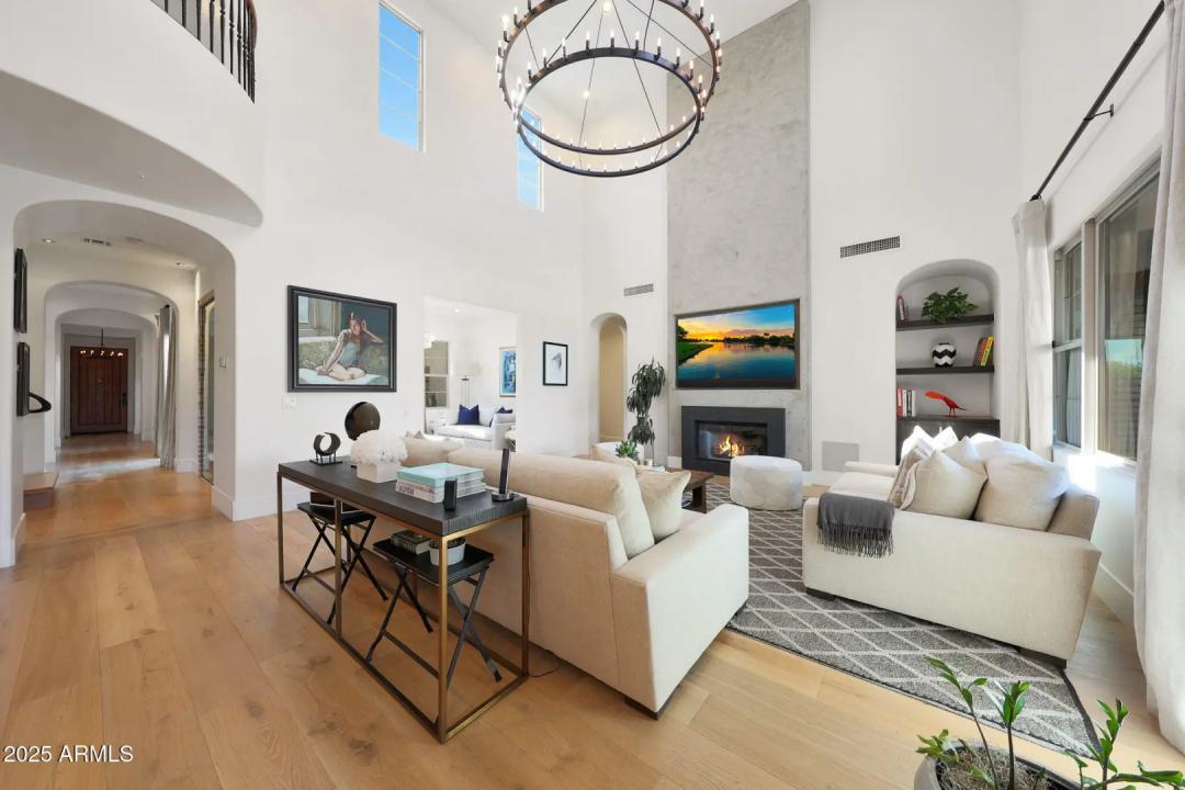 Real Estate Picture 20