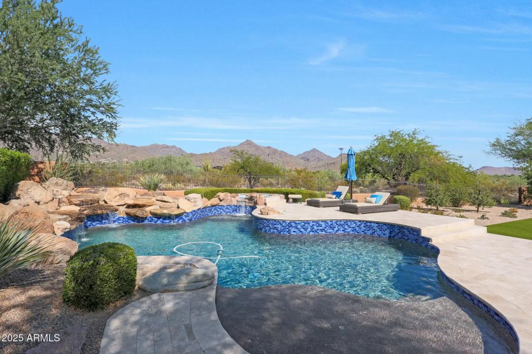 Real Estate Picture 2