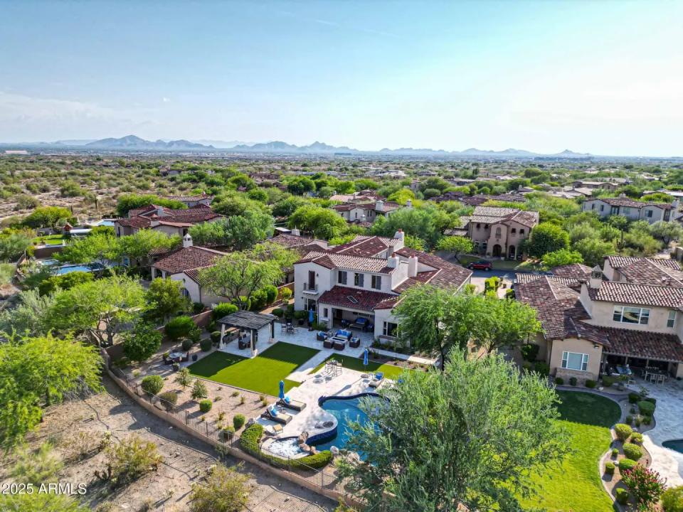 Real Estate Picture 44