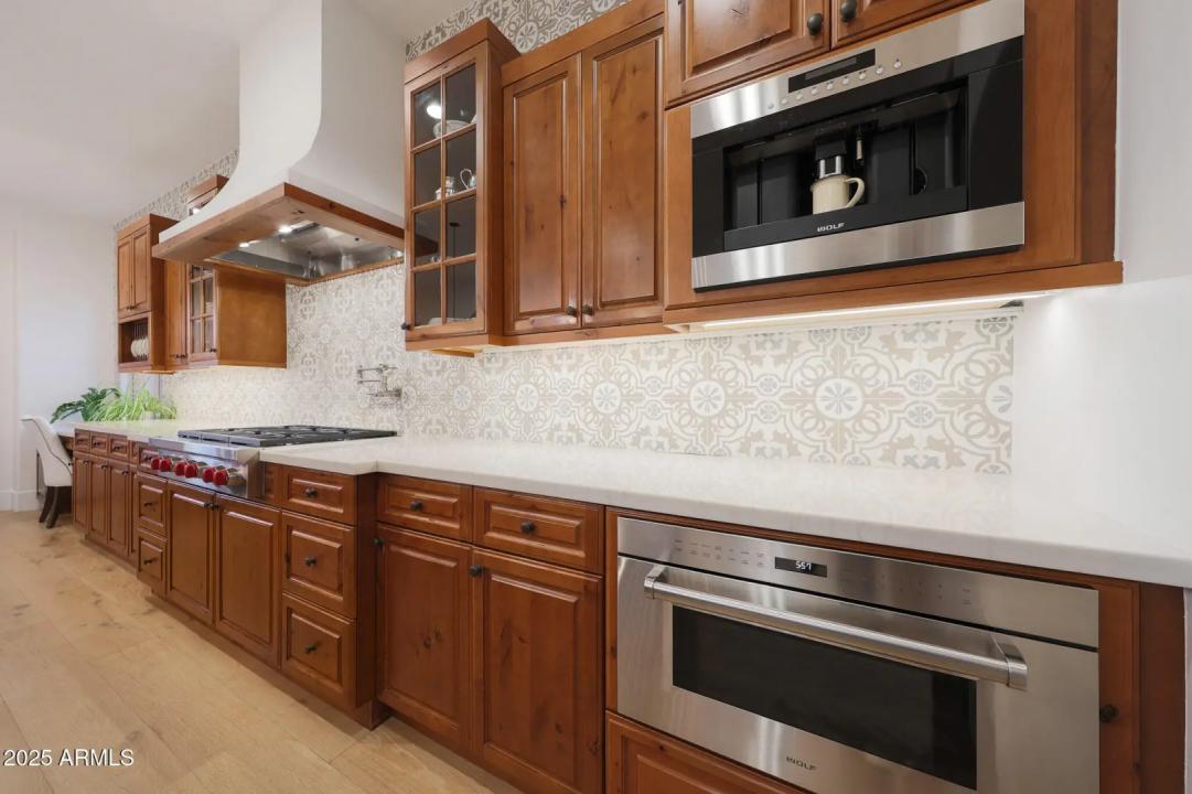 Real Estate Picture 28