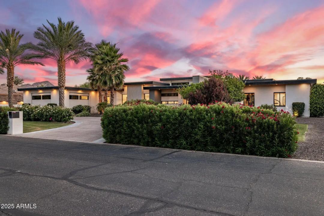 Real Estate Picture 3