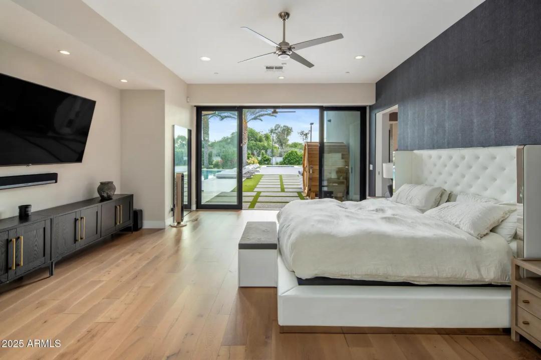 Real Estate Picture 20
