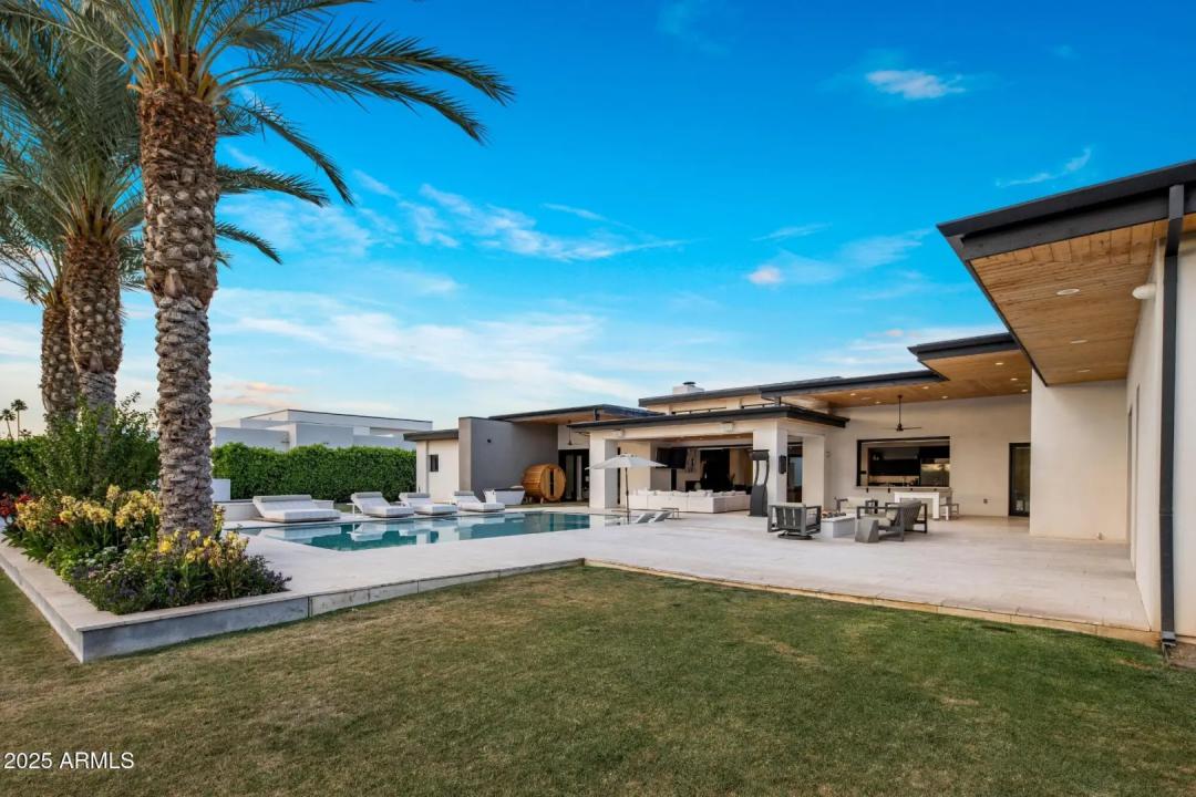Real Estate Picture 32