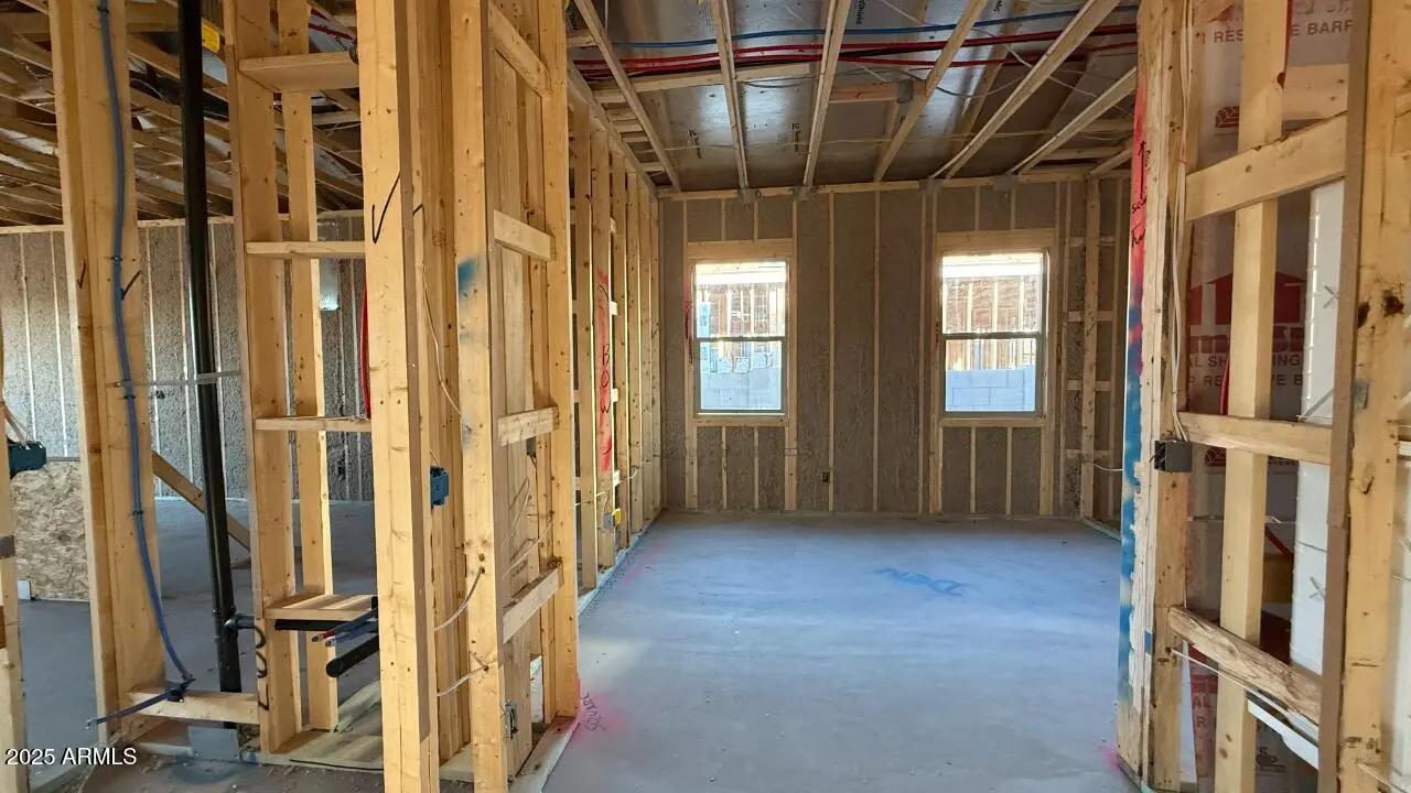 Real Estate Picture 7