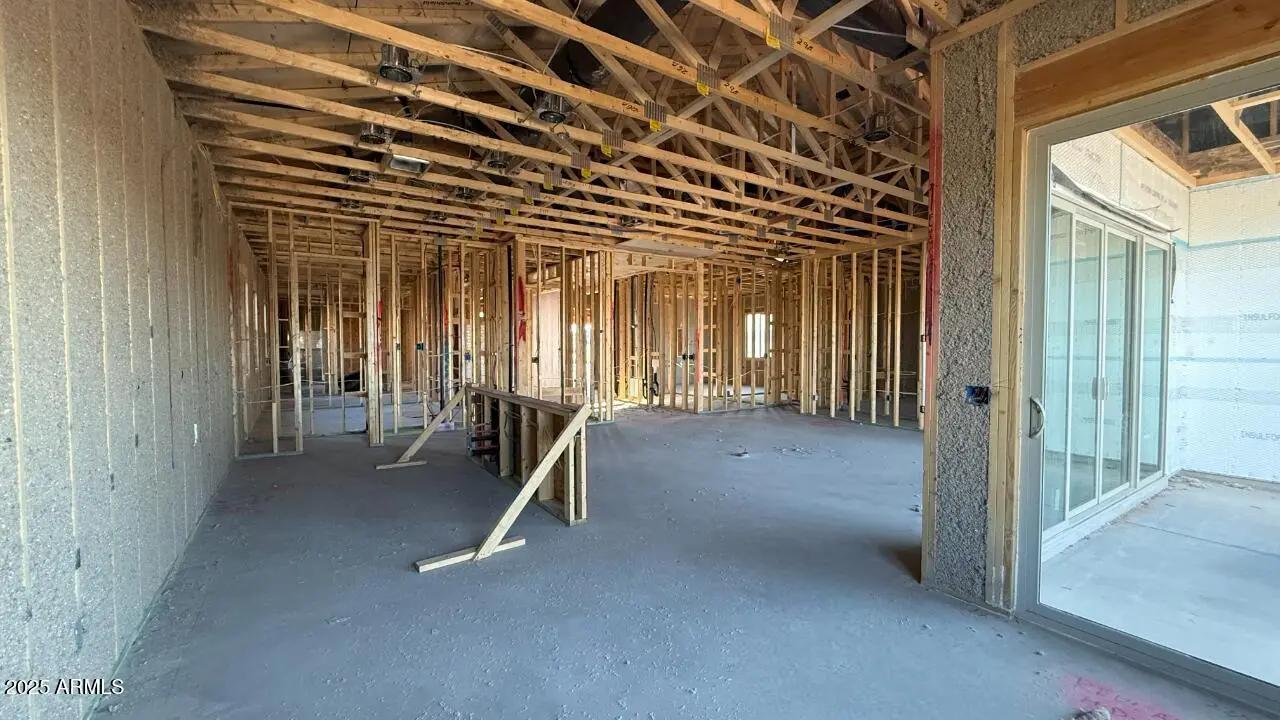 Real Estate Picture 9