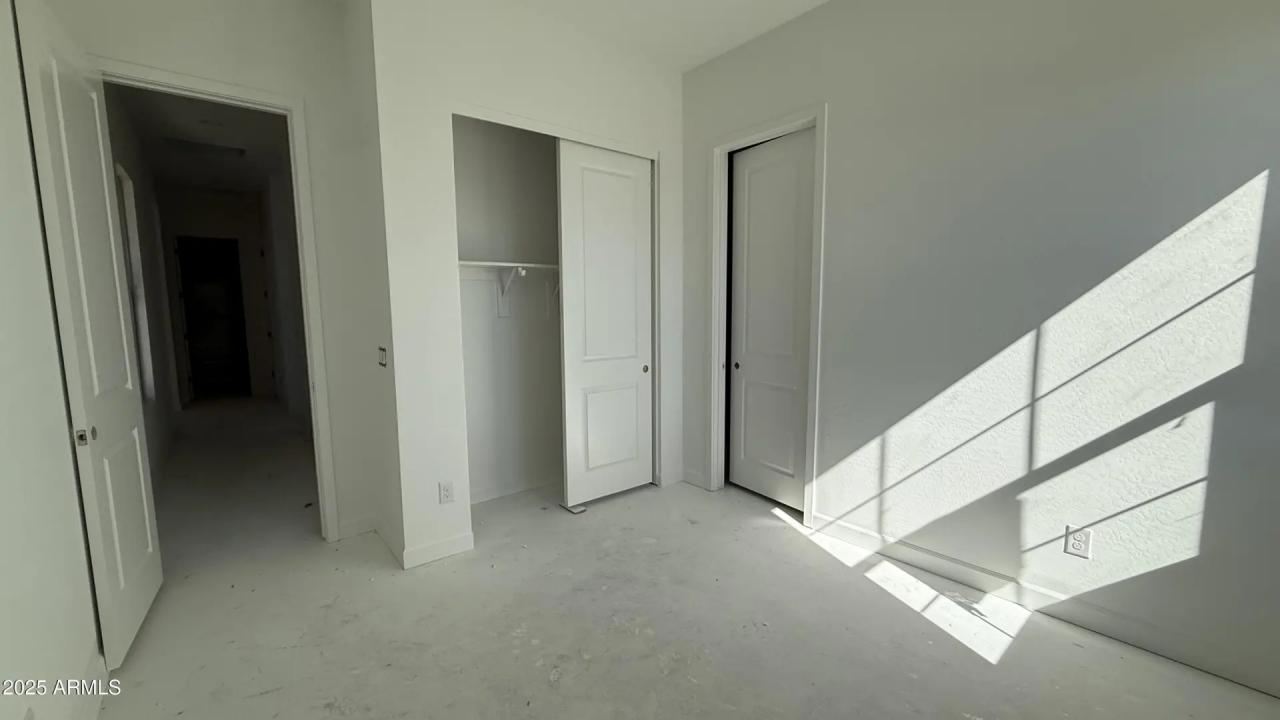 Real Estate Picture 7