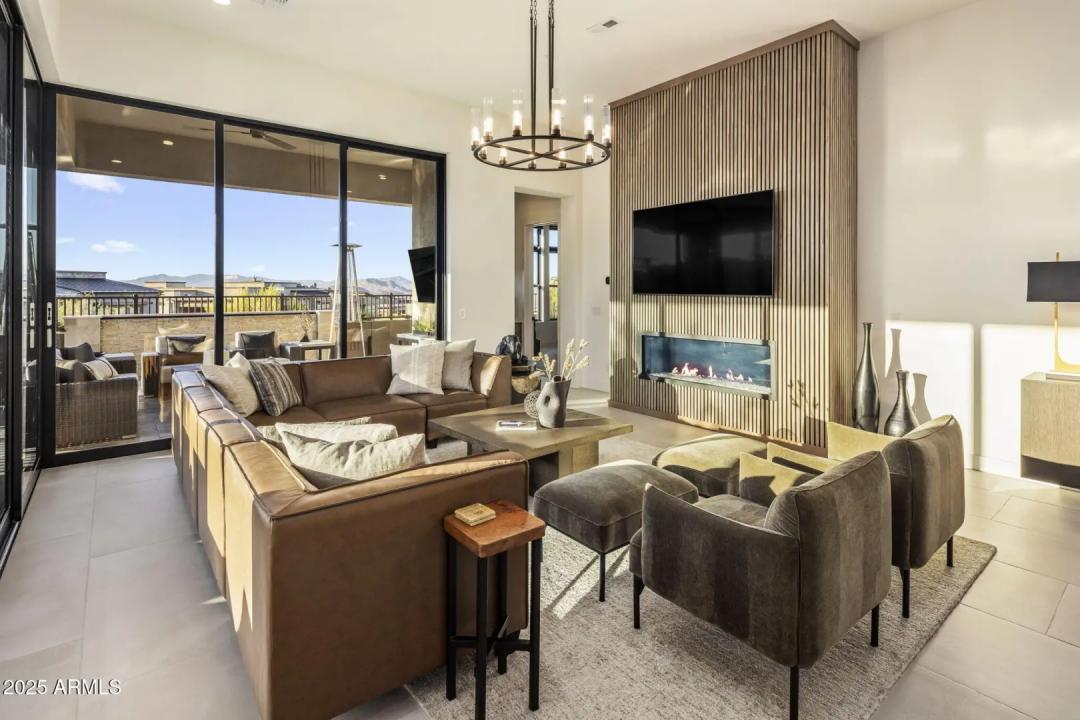 Real Estate Picture 6