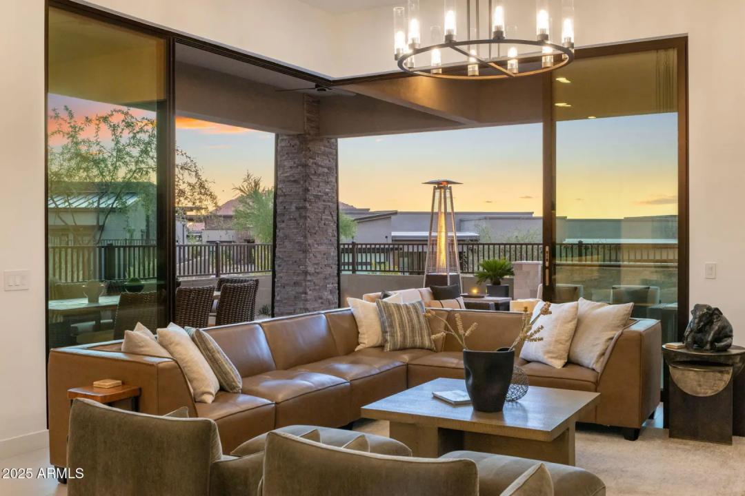 Real Estate Picture 7