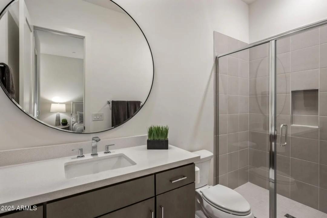 Real Estate Picture 23