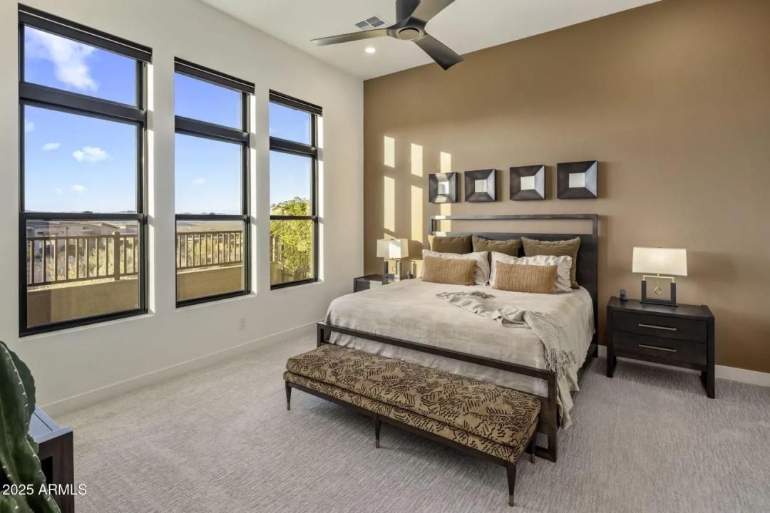 Real Estate Picture 24
