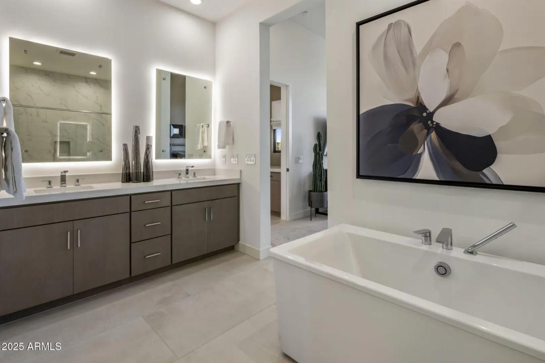 Real Estate Picture 26
