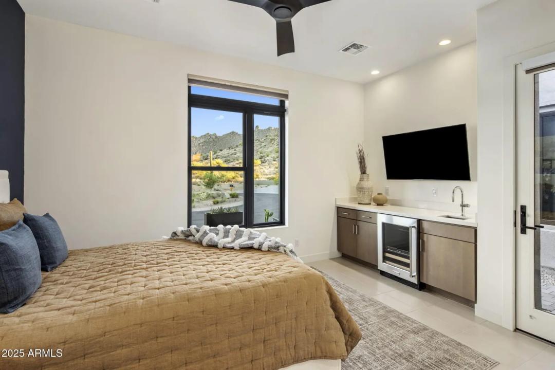 Real Estate Picture 28