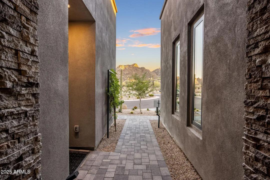 Real Estate Picture 35