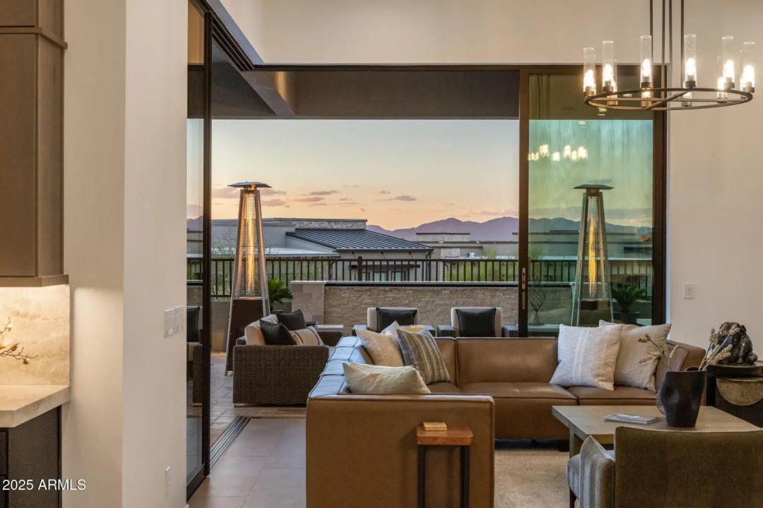 Real Estate Picture 19