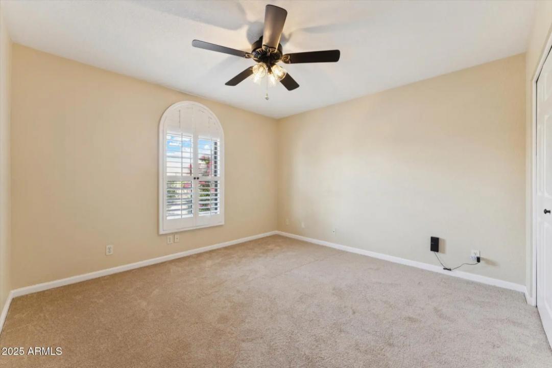 Real Estate Picture 20