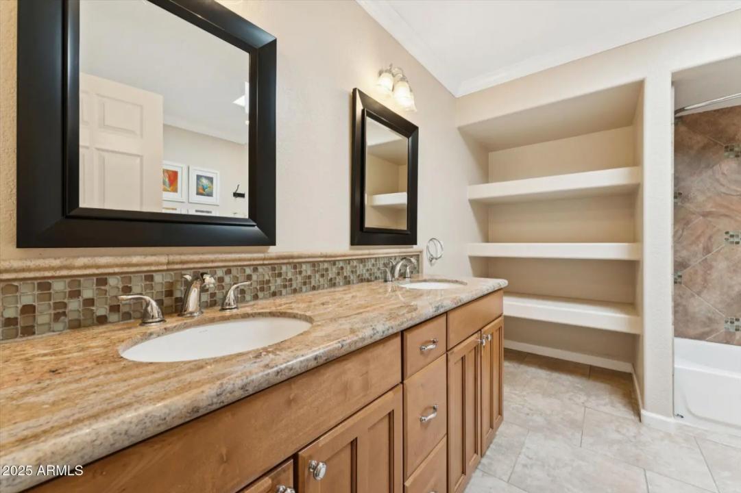 Real Estate Picture 21
