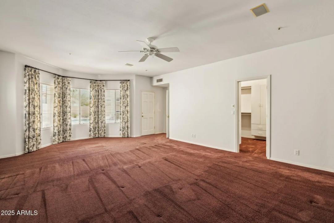 Real Estate Picture 22