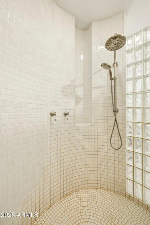 Real Estate Picture 25