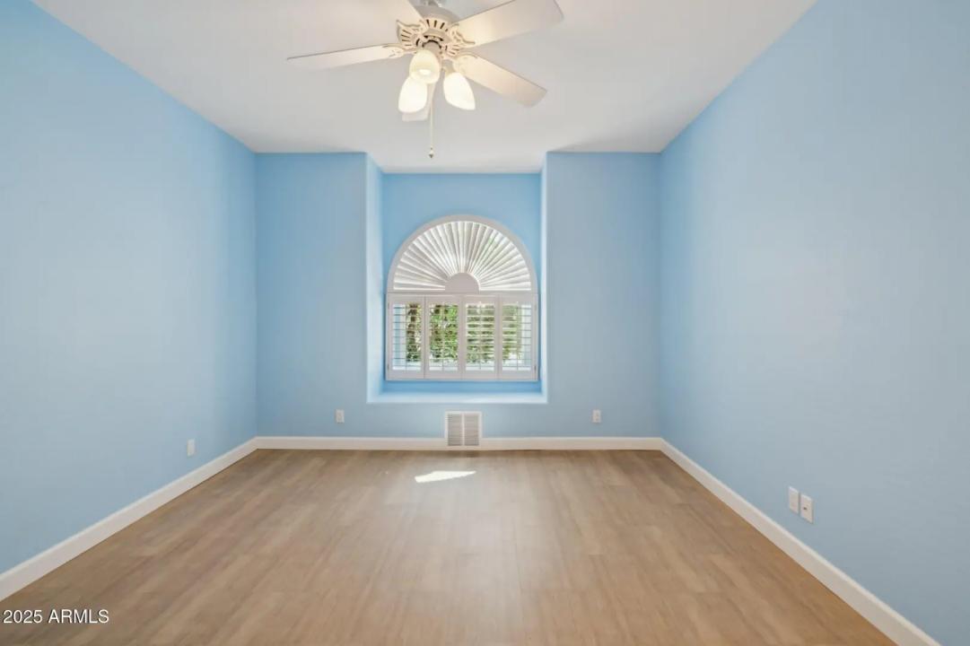 Real Estate Picture 36