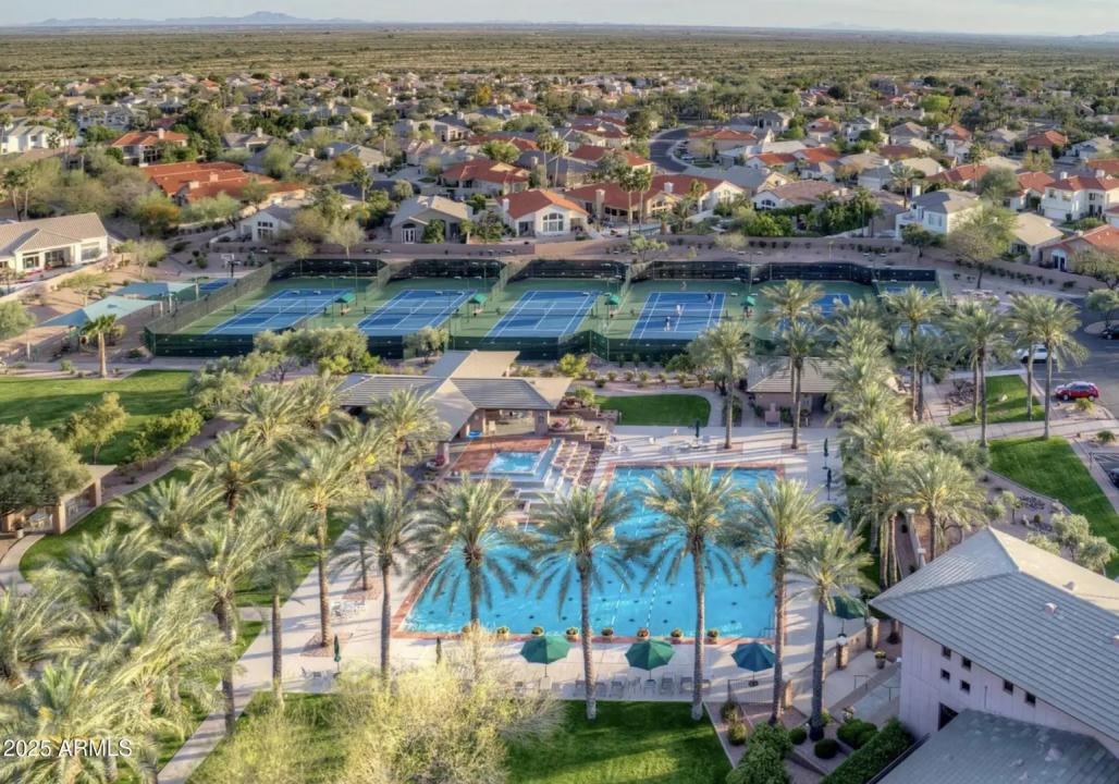 Real Estate Picture 53