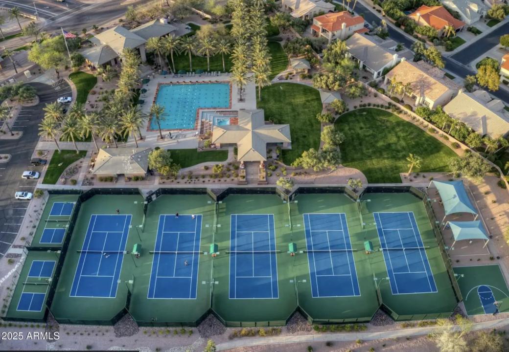 Real Estate Picture 54