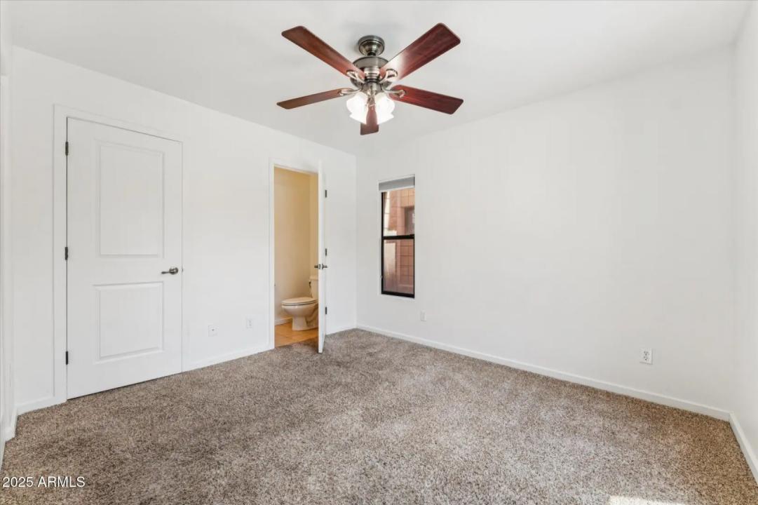 Real Estate Picture 5