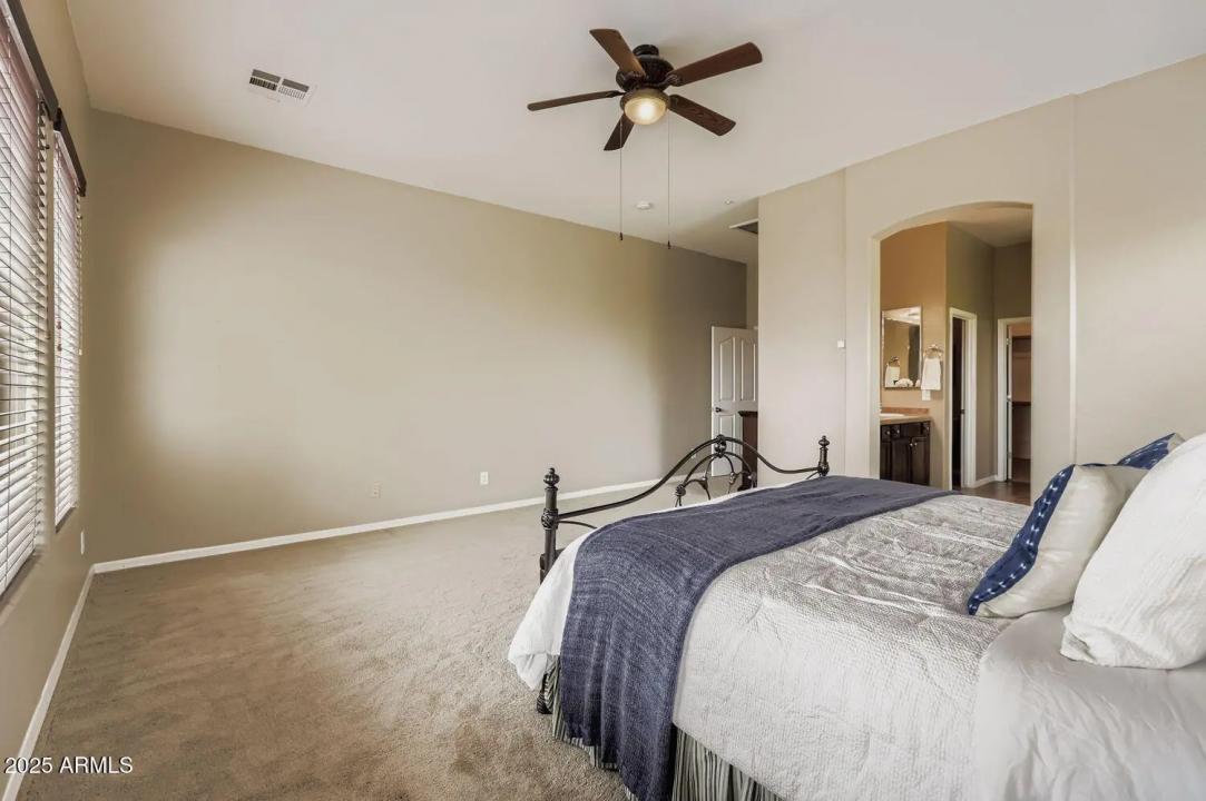 Real Estate Picture 20