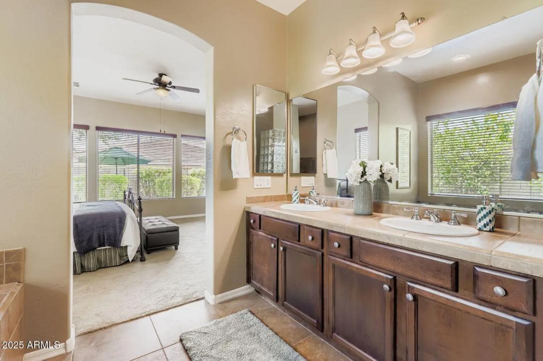 Real Estate Picture 23