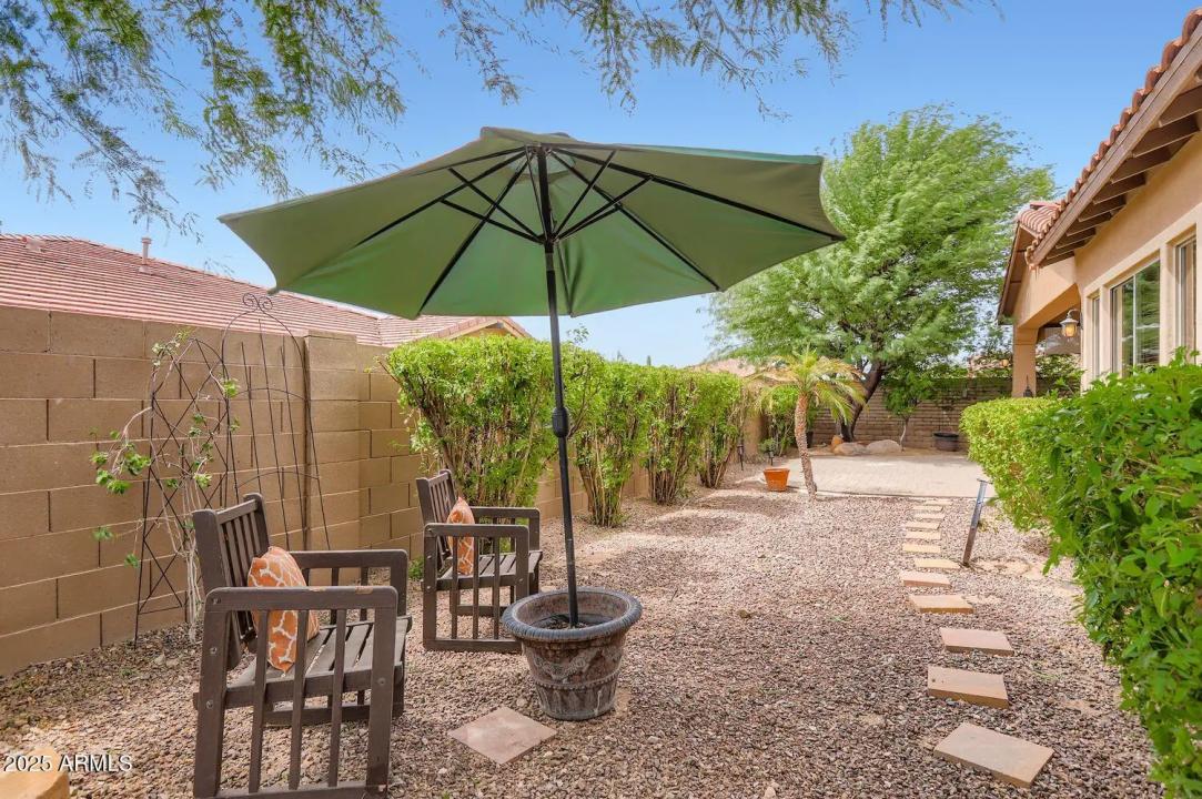Real Estate Picture 15