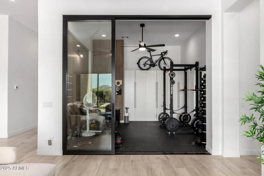 Real Estate Picture 17