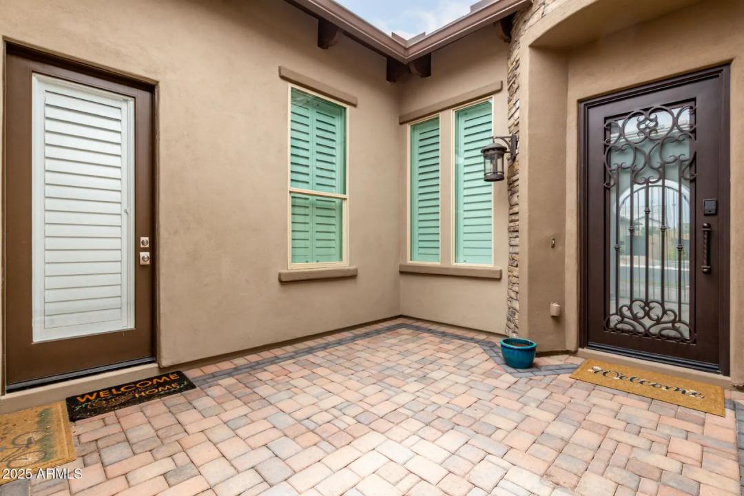 Real Estate Picture 5