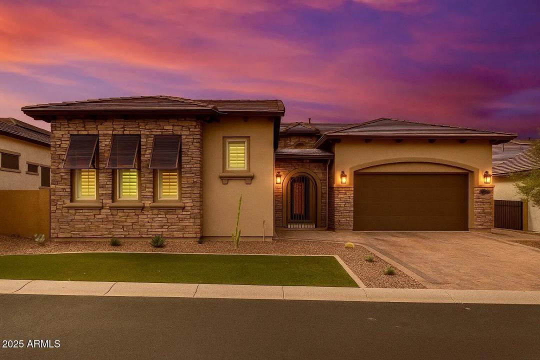 Real Estate Picture 4