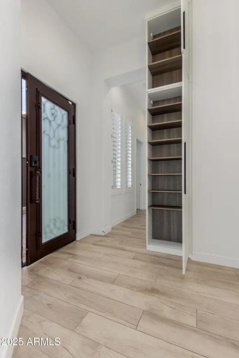 Real Estate Picture 7