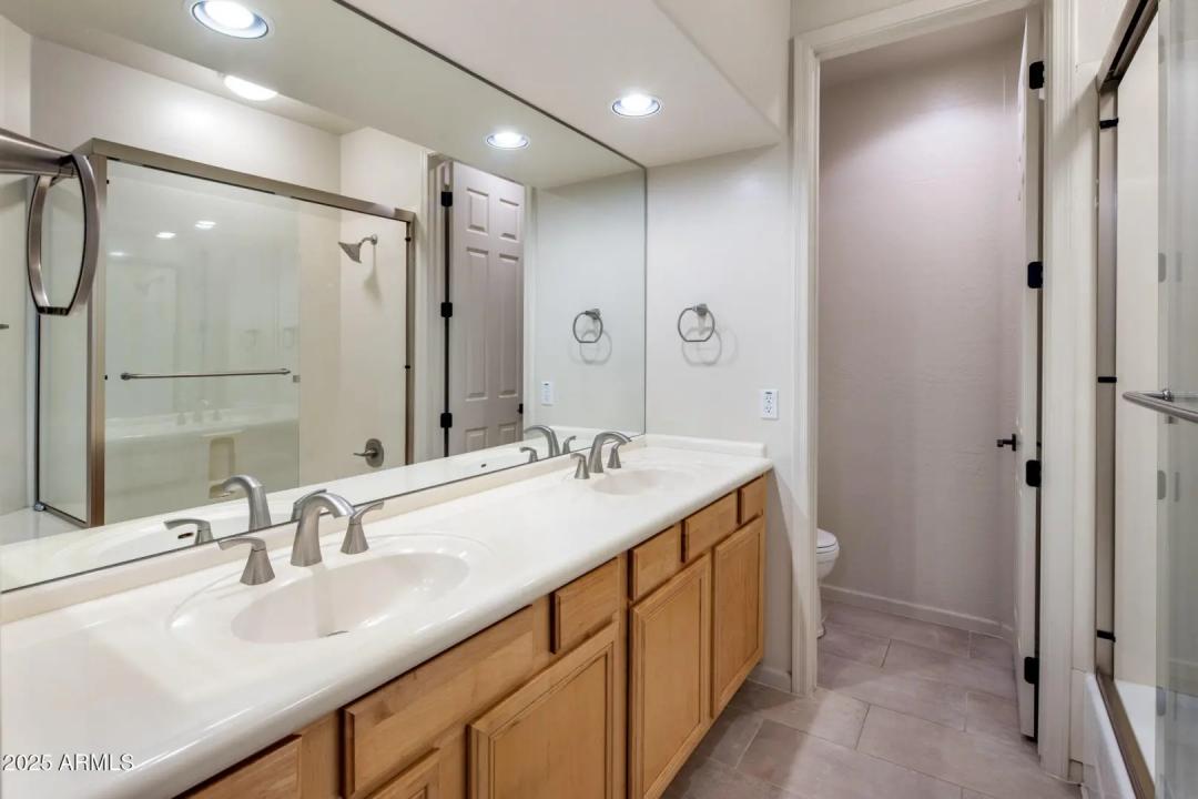 Real Estate Picture 17