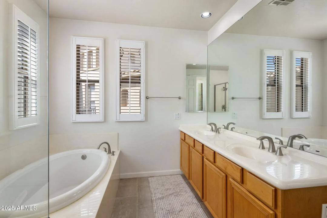 Real Estate Picture 20