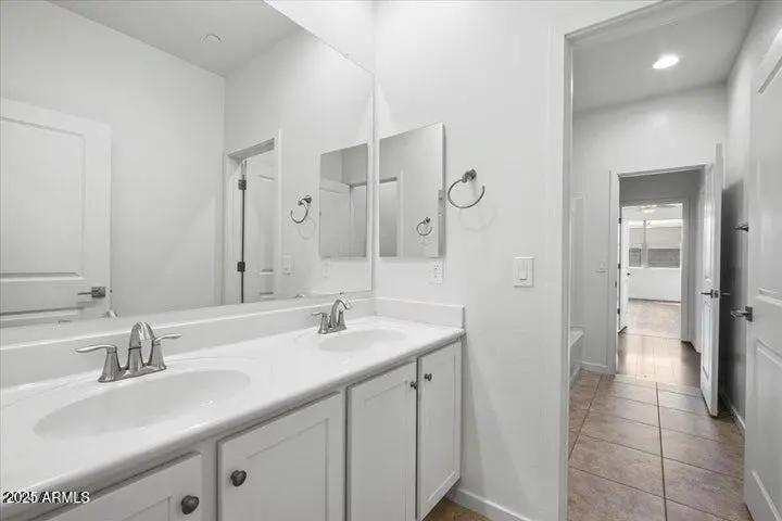 Real Estate Picture 12