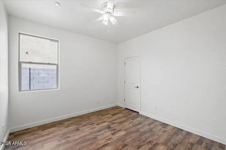 Real Estate Picture 16