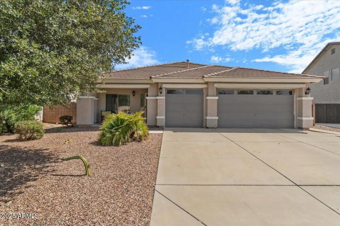 Real Estate Picture 6