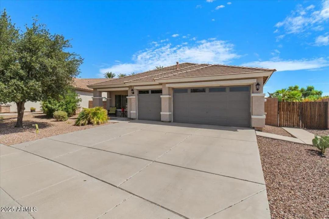 Real Estate Picture 7