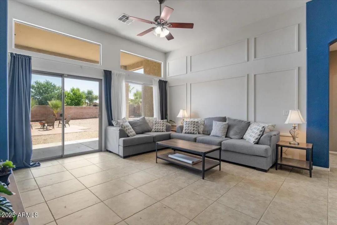 Real Estate Picture 22