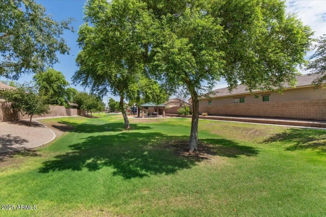 Real Estate Picture 53