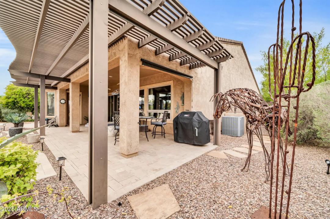 Real Estate Picture 24